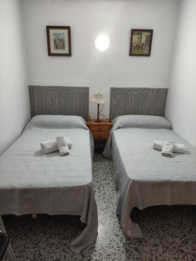 פוסאדס Hostal Restaurante Bar Cafeteria La Melchora מראה חיצוני תמונה