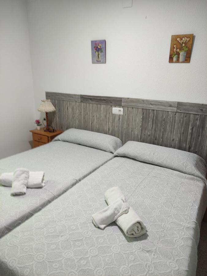 פוסאדס Hostal Restaurante Bar Cafeteria La Melchora מראה חיצוני תמונה