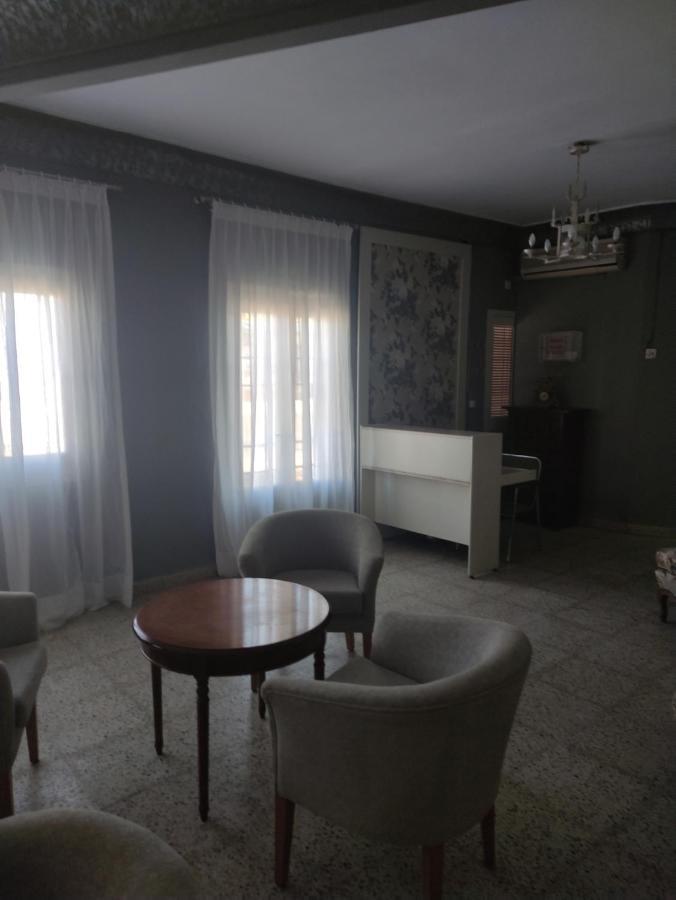 פוסאדס Hostal Restaurante Bar Cafeteria La Melchora מראה חיצוני תמונה
